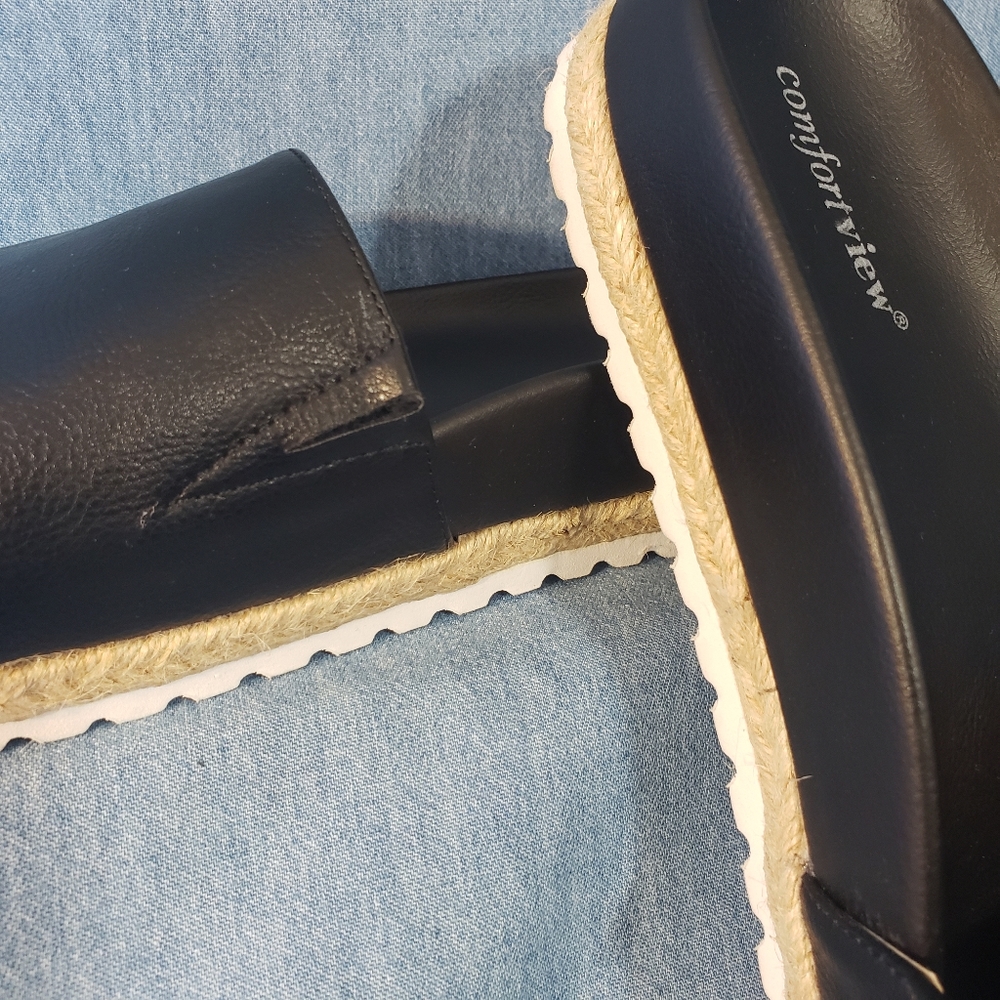 Slides Sandals | Size 11 - Picture 4 of 7